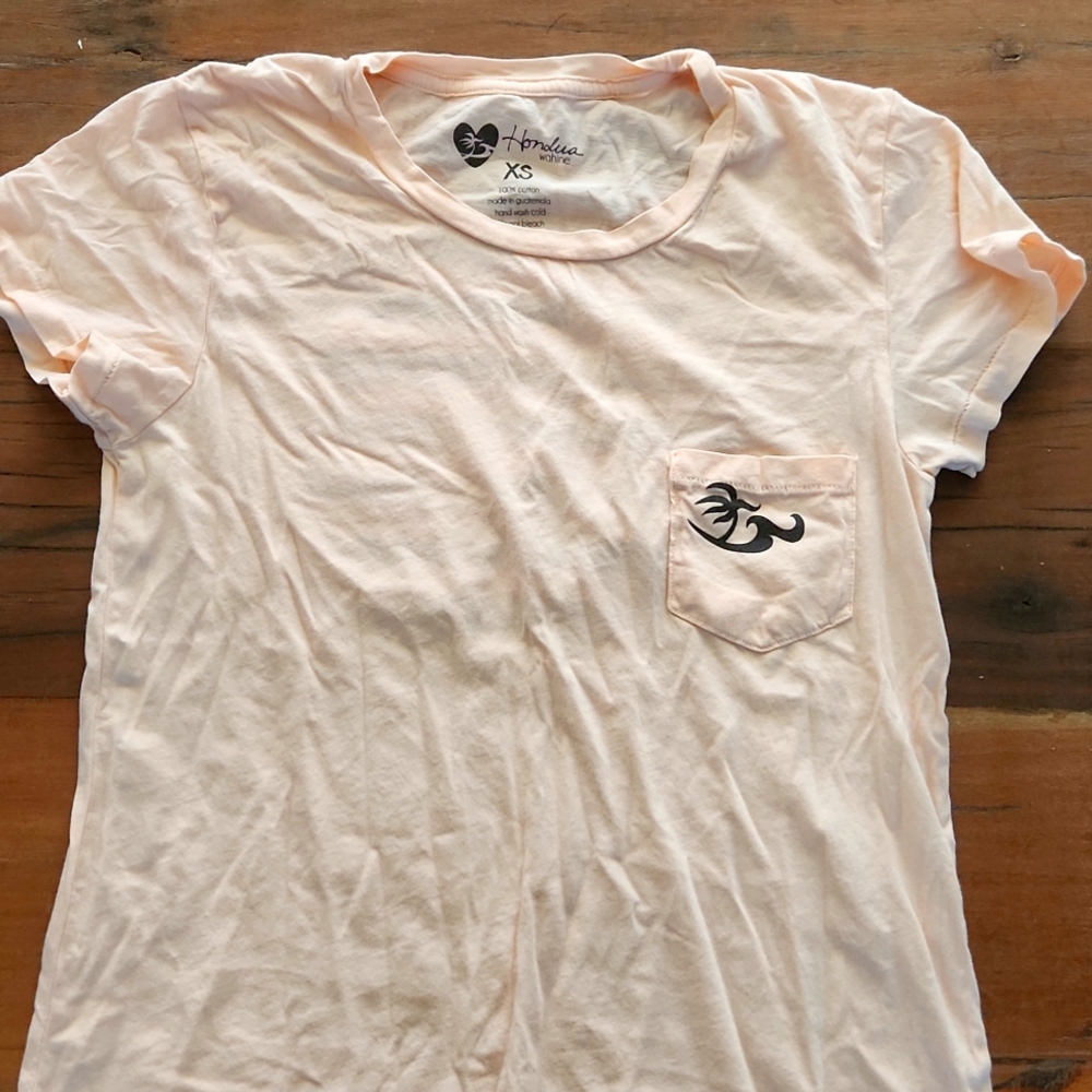 Honolua XS pink t-shirt